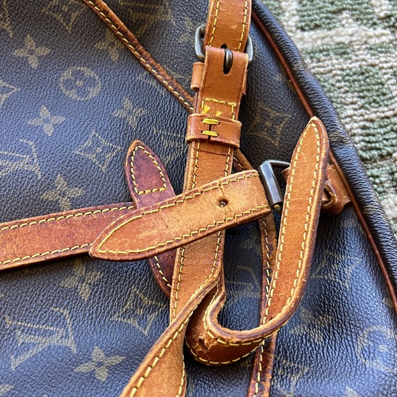 Authentic LV VINTAGE LOUIS VUITTON Saumur Bag handbag saddle bag PURSE CROSSBODY - Picture 14 of 17